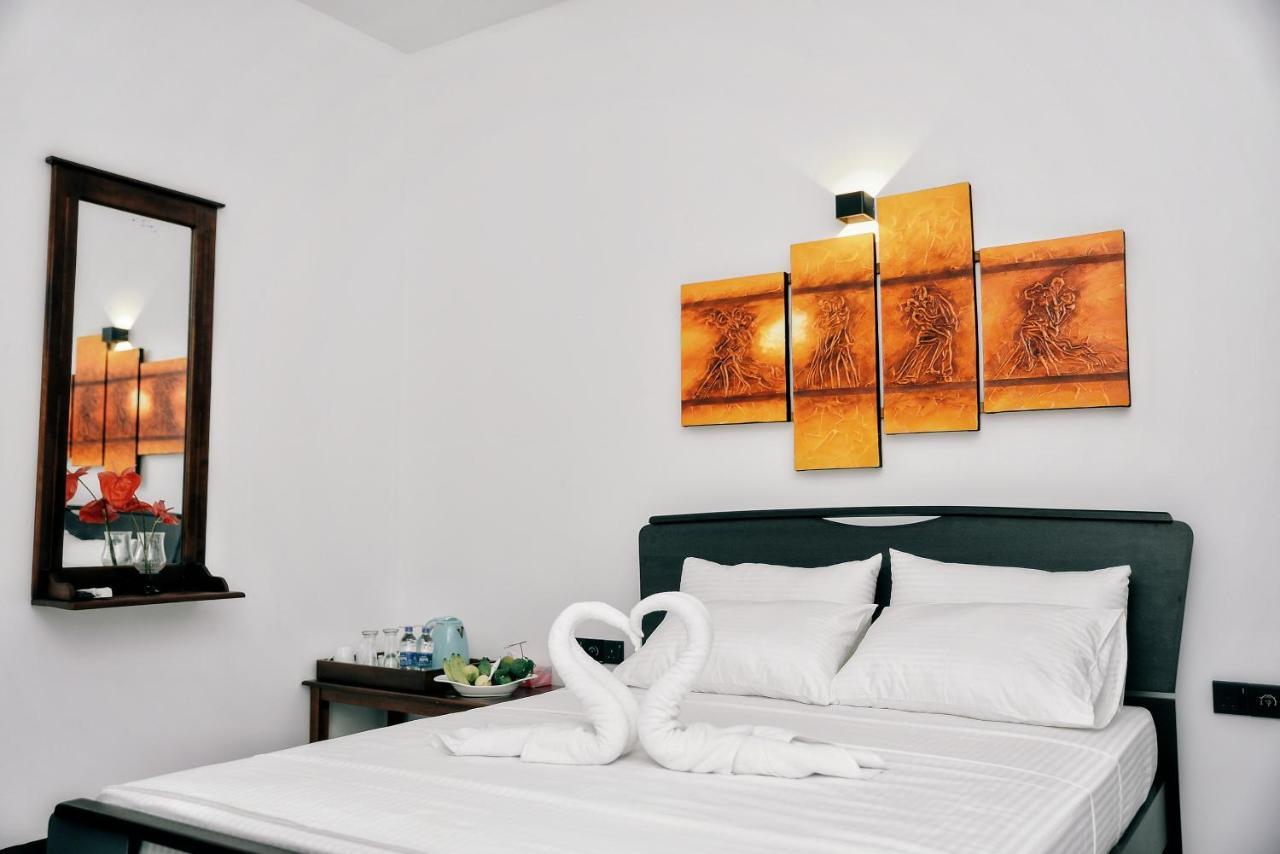 Aurum Boutique Hotel เนกอมโบ ภายนอก รูปภาพ