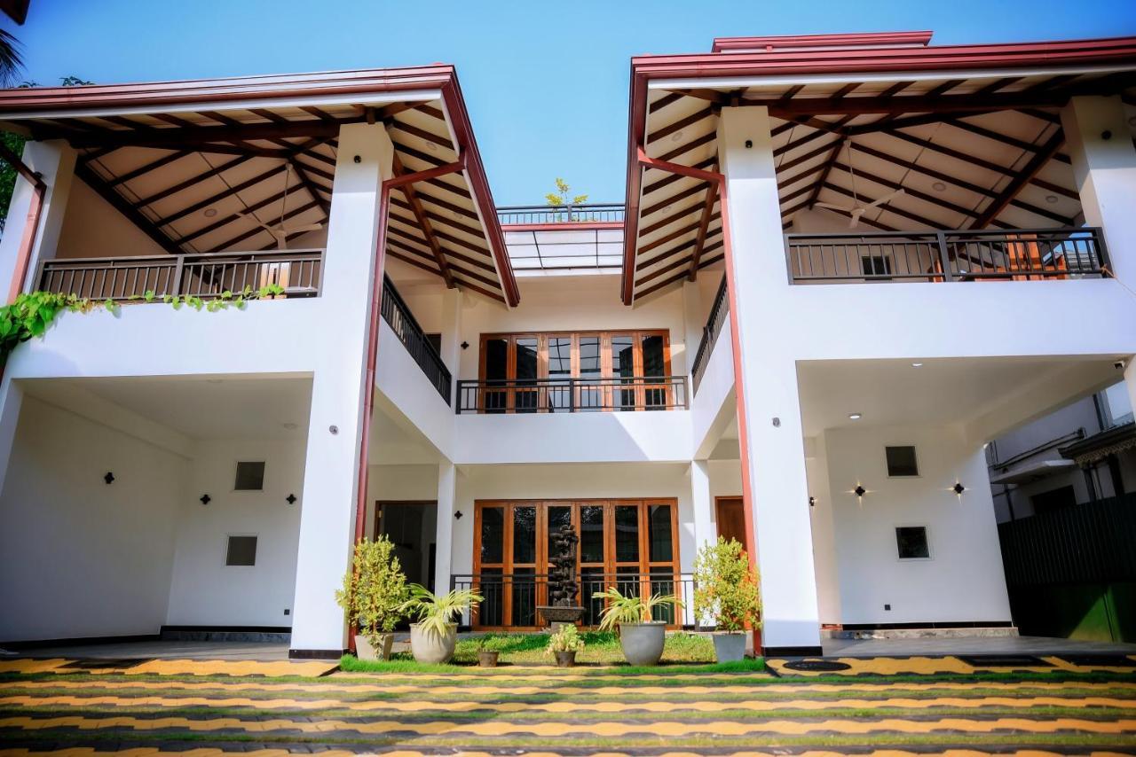 Aurum Boutique Hotel เนกอมโบ ภายนอก รูปภาพ
